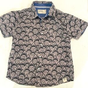 Free planet short sleeve button down shirt